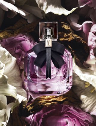 Mon Paris Eau De Parfum | THE HYPNOTIC CHYPRE FLORAL | by YSL Beauty